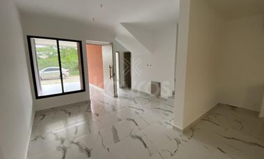 Casa de dos pisos en venta en Mi Refugio Montería: 4 habitaciones, patio amplio y zona de alto crecimiento