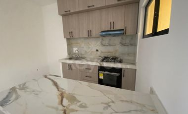 Casa de dos pisos en venta en Mi Refugio Montería: 4 habitaciones, patio amplio y zona de alto crecimiento