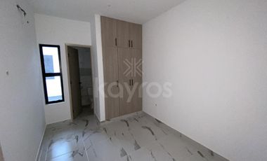 Casa de dos pisos en venta en Mi Refugio Montería: 4 habitaciones, patio amplio y zona de alto crecimiento