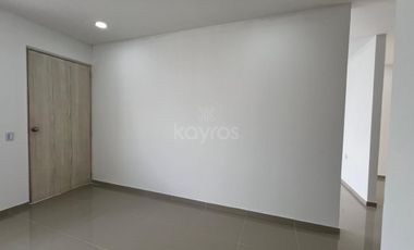 Casa de 2 pisos en venta en el barrio Guadalupe, Montería: 3 habitaciones, patio y terraza amplia