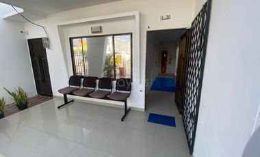 Casa amplia en el Centro de Montería: 3 Habitaciones, jardín, kiosco y ubicación privilegiada