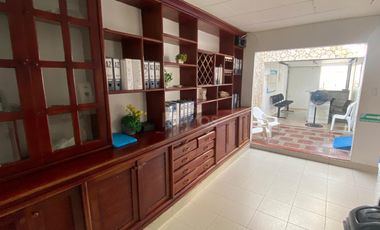 Casa amplia en el Centro de Montería: 3 Habitaciones, jardín, kiosco y ubicación privilegiada