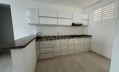 Casa esquinera bifamiliar en urb. Rosendo Garcés Montería