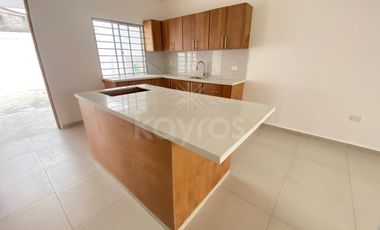 Casa esquinera amplia en el barrio 6 de marzo  Montería, con buena distribución