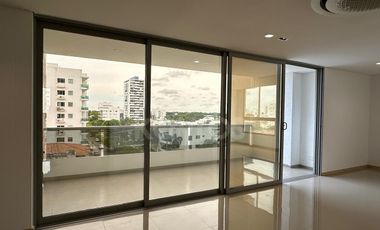 Apartamento de 219m² en el Recreo, Montería: 3 Habitaciones, Jacuzzi, Piscina y Cancha de Squash