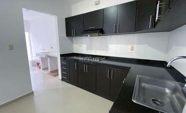 Se vende casa de dos pisos en Portal de la Candelaria Montería