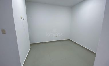 Se vende casa de dos pisos en Portal de la Candelaria Montería