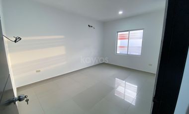 Se vende casa de dos pisos en Portal de la Candelaria Montería
