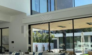 Hermosa Casa Esquinera para estrenar en Condominio Picacho - Montería