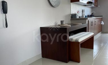 Apartaestudio amoblado de 60 m2 en el barrio Buenavista, Montería: Sala comedor y espacio moderno