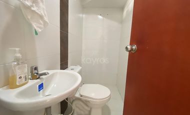 Casa de 2 pisos en conjunto cerrado en Montería: 3 habitaciones con terraza.