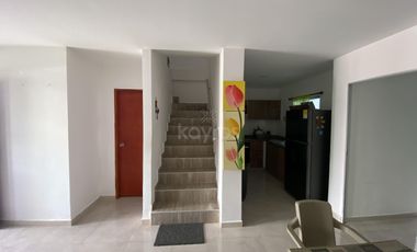 Casa de 2 pisos en conjunto cerrado en Montería: 3 habitaciones con terraza.