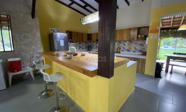 Casa campestre de lujo en Guayacanes Carrizal: 1,070 m² con piscina privada, zona BBQ y kiosco amplio