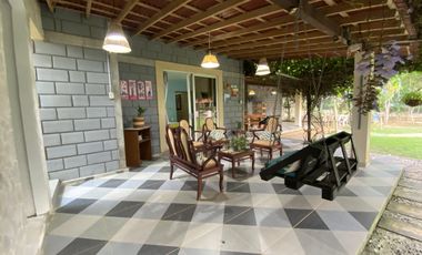 Casa campestre de lujo en Guayacanes Carrizal: 1,070 m² con piscina privada, zona BBQ y kiosco amplio