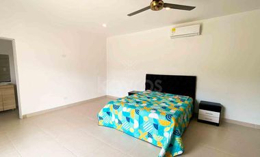 Finca campestre de lujo en Ciénaga de Oro: Área de 10,000 m², piscina privada y zona BBQ