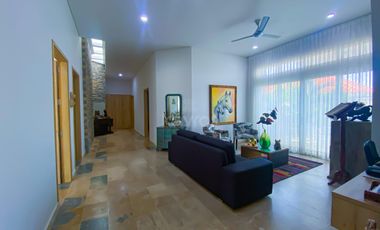 Casa de un piso en Venta en Malibú, Montería: 1263 m² con Piscina y Jacuzzi