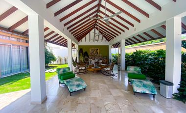 Casa de un piso en Venta en Malibú, Montería: 1263 m² con Piscina y Jacuzzi