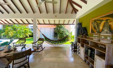 Casa de un piso en Venta en Malibú, Montería: 1263 m² con Piscina y Jacuzzi