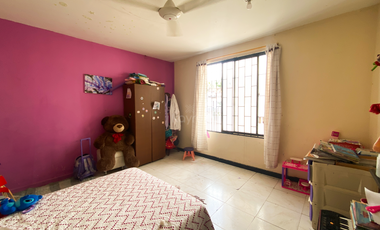 Vive en el Corazón de Montería: Casa Esquinera con Patio y Terraza