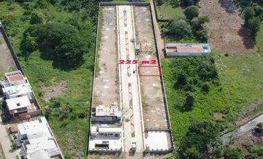 Lote en venta en Pontevedra: 225 m² al norte de Montería