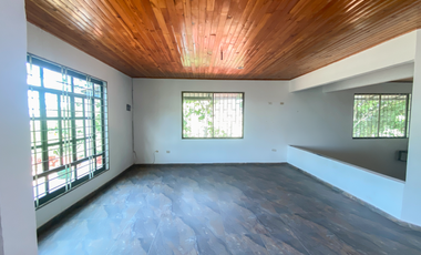 Escápate a la naturaleza: Amplia casa finca con kiosco y todos los servicios