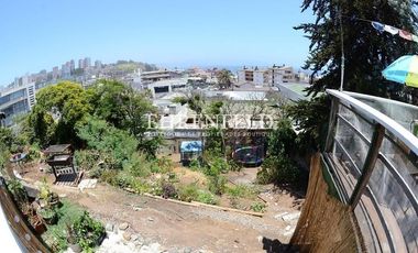 Emiliano Figueroa, Reñaca. Terreno con insuperable ubicación y vista al mar.