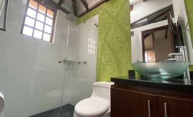 Arriendo - Espectacular casa de lujo en Sindamanoy, Chía