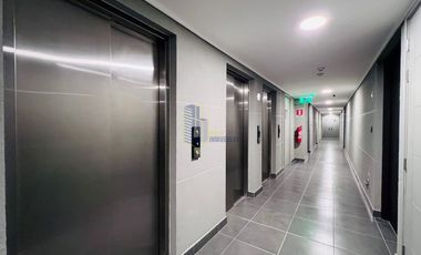 ARRIENDO DEPARTAMENTO EN LA FLORIDA CON ESTACIONAMIENTO