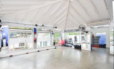 Olivos,Oportunidad Única! Venta de Local Comercial  en Esquina. Inmejorable Visibilidad