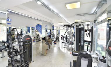 Olivos,Oportunidad Única! Venta de Local Comercial  en Esquina. Inmejorable Visibilidad