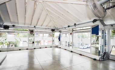 Olivos,Oportunidad Única! Venta de Local Comercial  en Esquina. Inmejorable Visibilidad