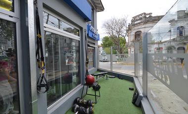 Olivos,Oportunidad Única! Venta de Local Comercial  en Esquina. Inmejorable Visibilidad