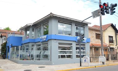 Olivos,Oportunidad Única! Venta de Local Comercial  en Esquina. Inmejorable Visibilidad