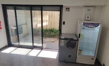 LOCAL EN ALQUILER. 122 MTS. SOTANO Y PATIO. APTO TODO RUBRO. AV. JUAN B. JUSTO 3800. PATERNAL