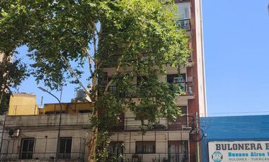 LOCAL EN ALQUILER. 122 MTS. SOTANO Y PATIO. APTO TODO RUBRO. AV. JUAN B. JUSTO 3800. PATERNAL