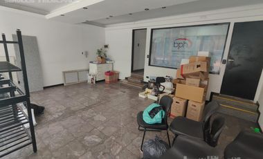 LOCAL EN ALQUILER. 122 MTS. SOTANO Y PATIO. APTO TODO RUBRO. AV. JUAN B. JUSTO 3800. PATERNAL