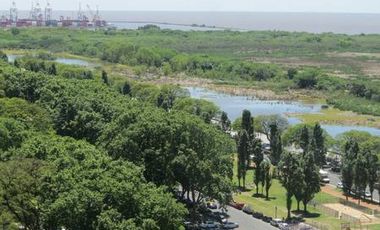 Alquiler 4 ambientes con dependencia. Amoblado. CHATEAU Puerto Madero. 2 cocheras.