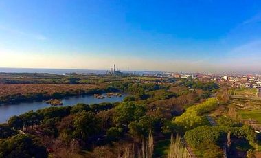 Alquiler 4 ambientes con dependencia. Amoblado. CHATEAU Puerto Madero. 2 cocheras.