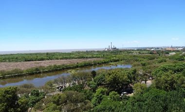 Alquiler 4 ambientes con dependencia. Amoblado. CHATEAU Puerto Madero. 2 cocheras.