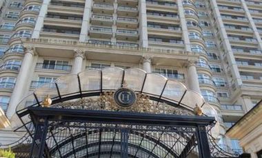 Alquiler 4 ambientes con dependencia. Amoblado. CHATEAU Puerto Madero. 2 cocheras.