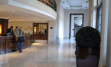 Alquiler 4 ambientes con dependencia. Amoblado. CHATEAU Puerto Madero. 2 cocheras.