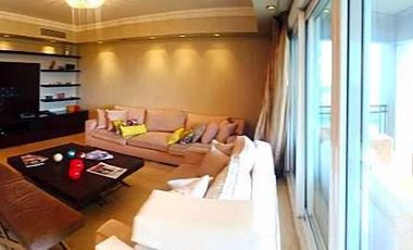 Alquiler 4 ambientes con dependencia. Amoblado. CHATEAU Puerto Madero. 2 cocheras.