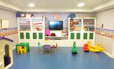 Alquiler 4 ambientes con dependencia. Amoblado. CHATEAU Puerto Madero. 2 cocheras.