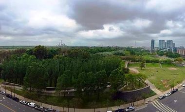 Alquiler 4 ambientes con dependencia. Amoblado. CHATEAU Puerto Madero. 2 cocheras.