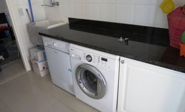 Alquiler 4 ambientes con dependencia. Amoblado. CHATEAU Puerto Madero. 2 cocheras.