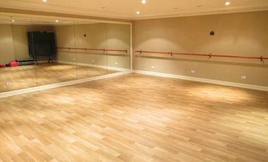 Alquiler 4 ambientes con dependencia. Amoblado. CHATEAU Puerto Madero. 2 cocheras.