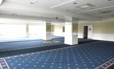 Alquiler 4 ambientes con dependencia. Amoblado. CHATEAU Puerto Madero. 2 cocheras.