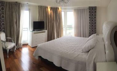 Alquiler 4 ambientes con dependencia. Amoblado. CHATEAU Puerto Madero. 2 cocheras.