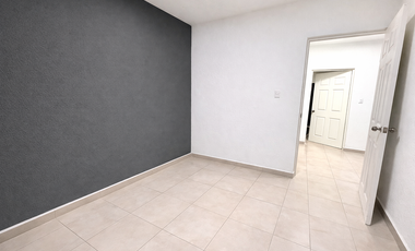 Casa en venta en Alta California- Dentro de coto, con excedente lateral