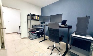 Casa en venta en Alta California- Dentro de coto, con excedente lateral